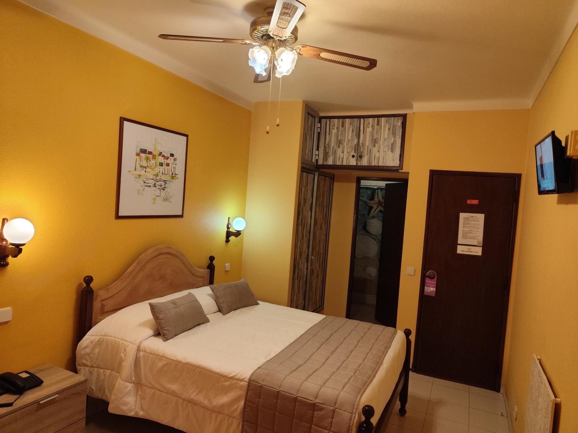 Apartamentos Turisticos Praia Grande เฟร์รากูโด ภายนอก รูปภาพ