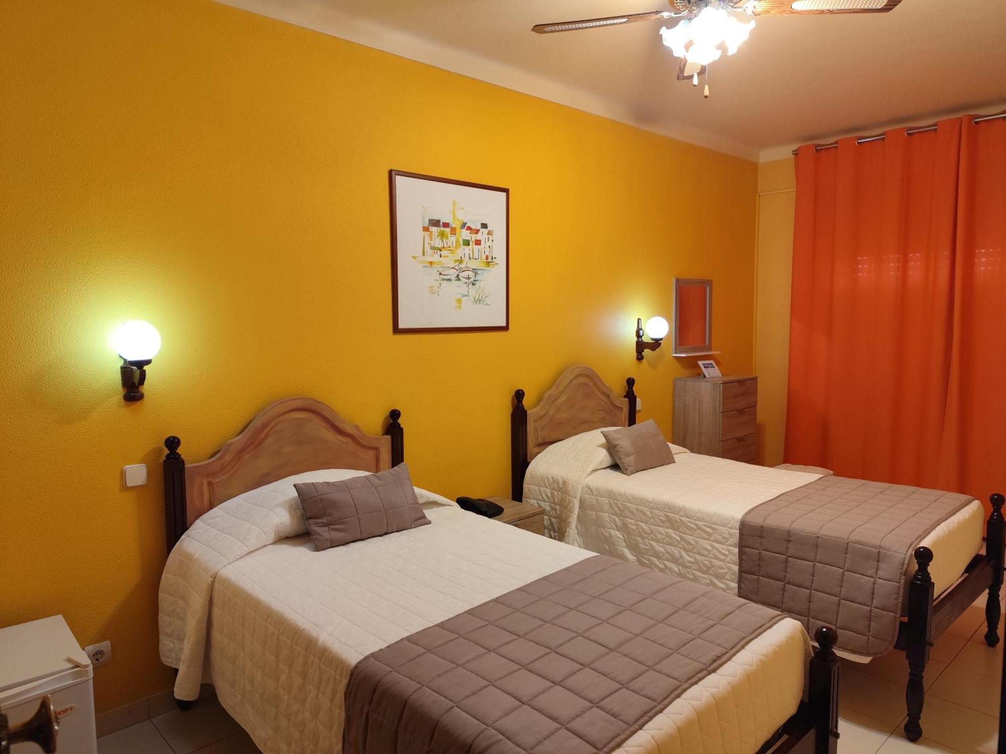 Apartamentos Turisticos Praia Grande เฟร์รากูโด ภายนอก รูปภาพ