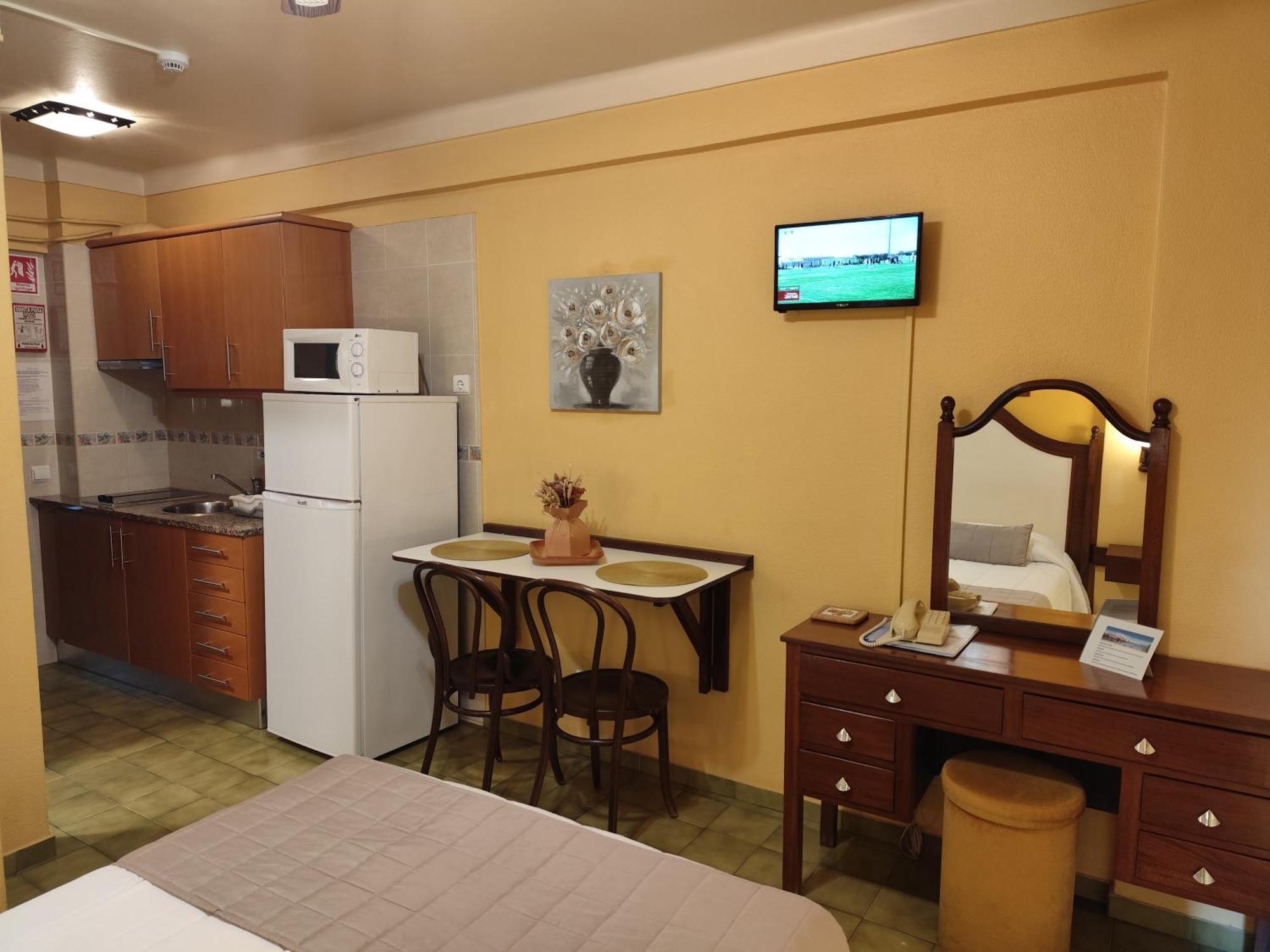 Apartamentos Turisticos Praia Grande เฟร์รากูโด ภายนอก รูปภาพ