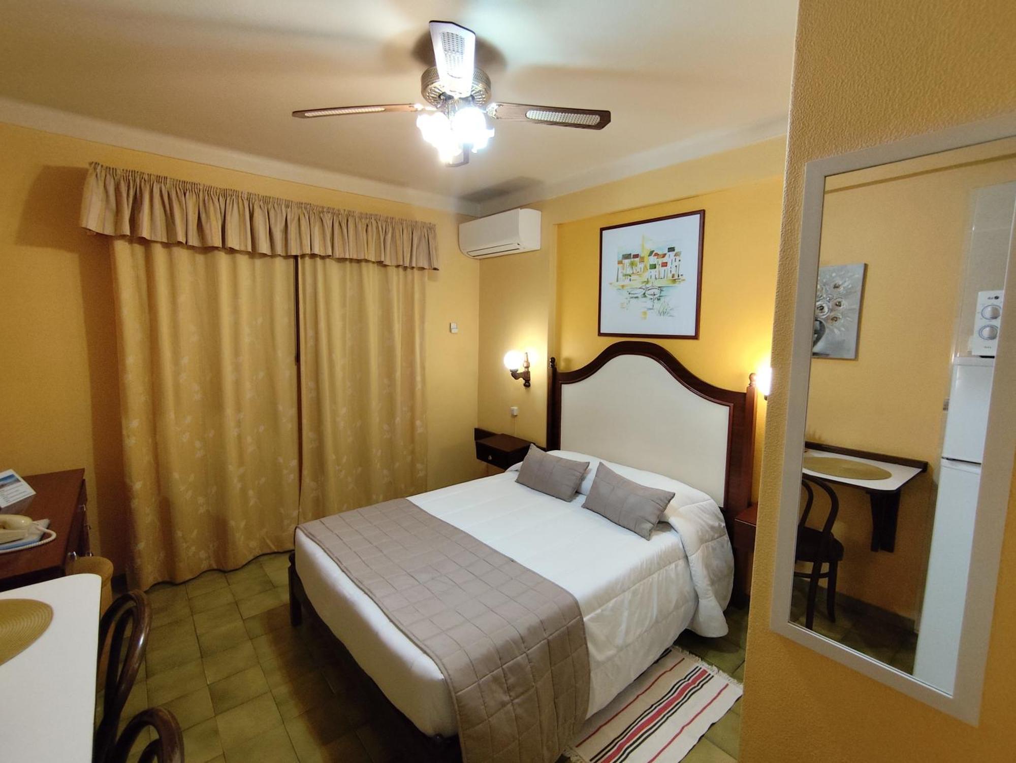 Apartamentos Turisticos Praia Grande เฟร์รากูโด ภายนอก รูปภาพ